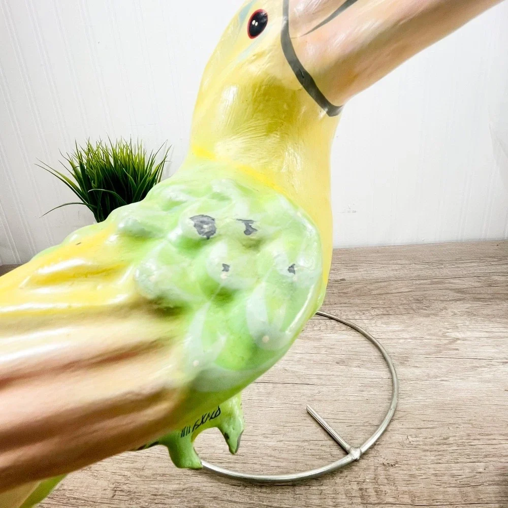 VTG Toucan‎ Parrot Hand-Painted Signed Sculpture Paper Mache Bustamante Style